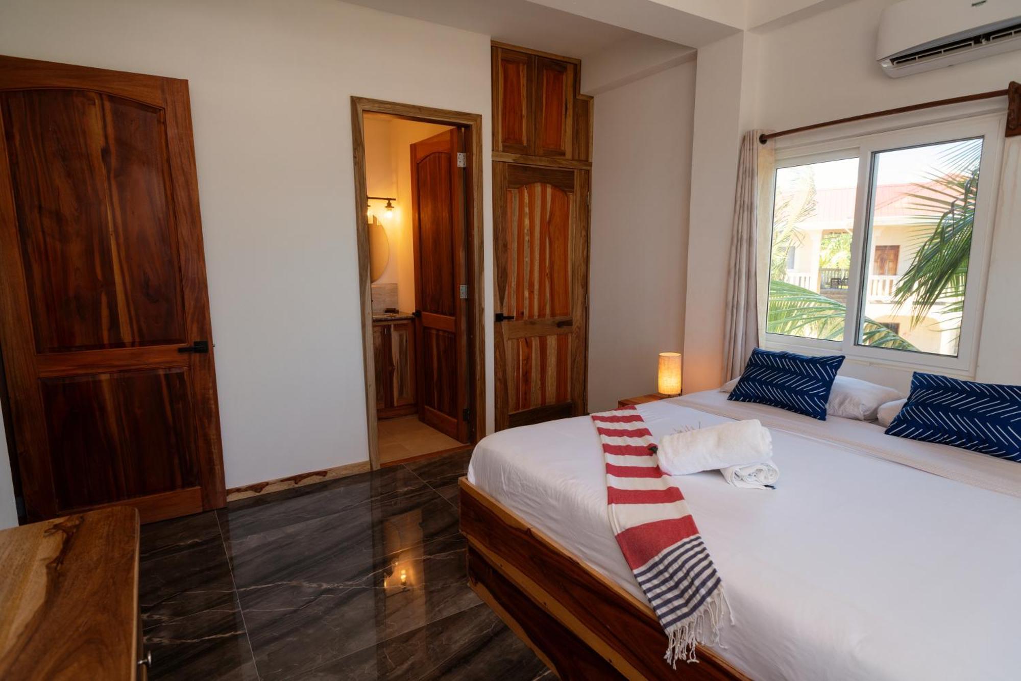 Sandy Feet Beach Resort Placencia Εξωτερικό φωτογραφία