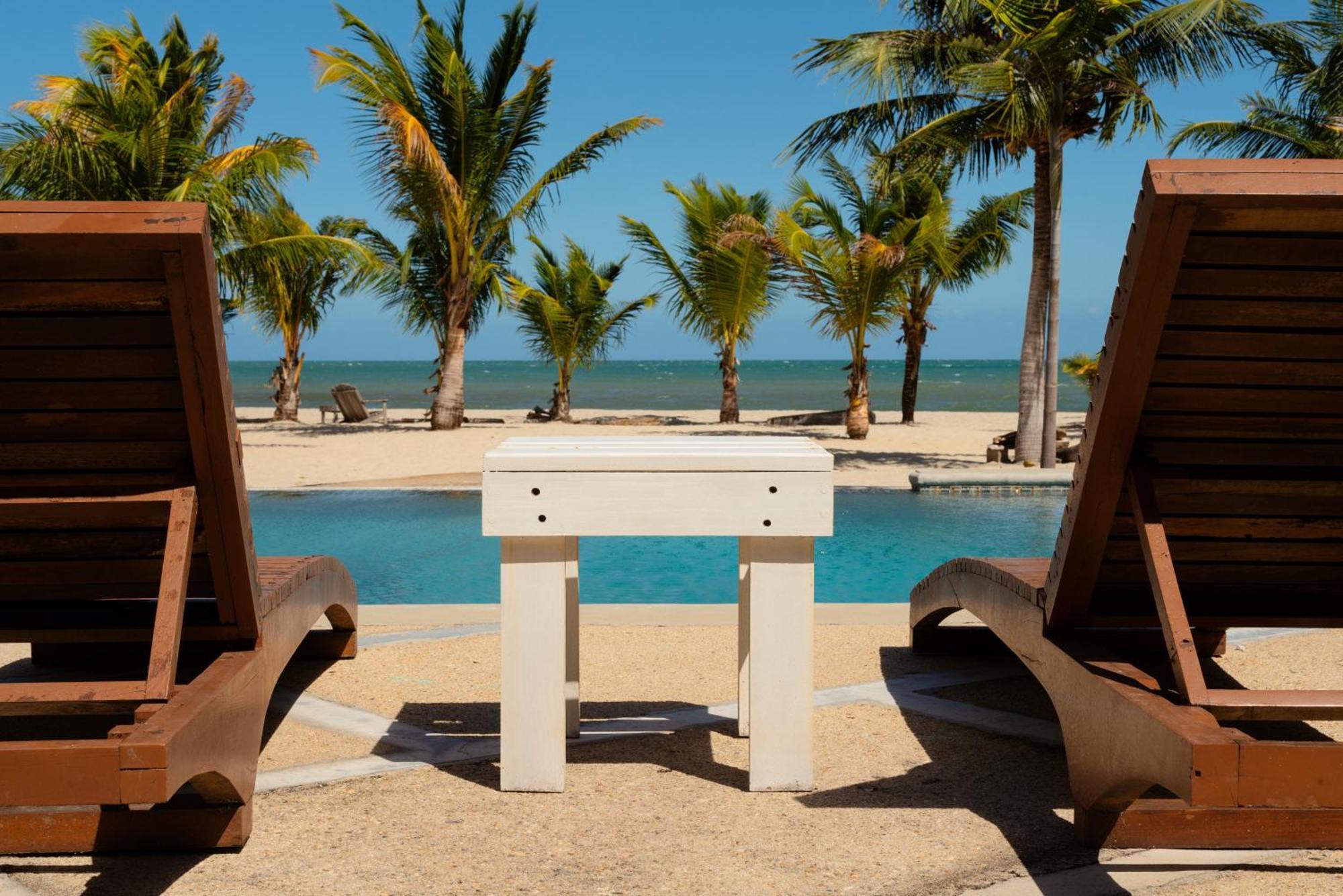 Sandy Feet Beach Resort Placencia Εξωτερικό φωτογραφία