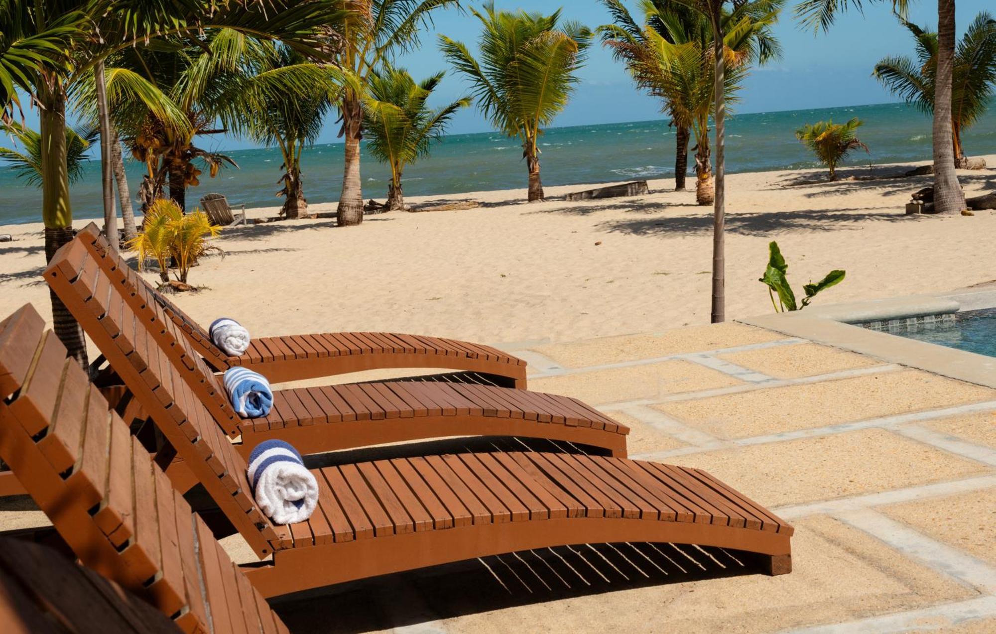 Sandy Feet Beach Resort Placencia Εξωτερικό φωτογραφία