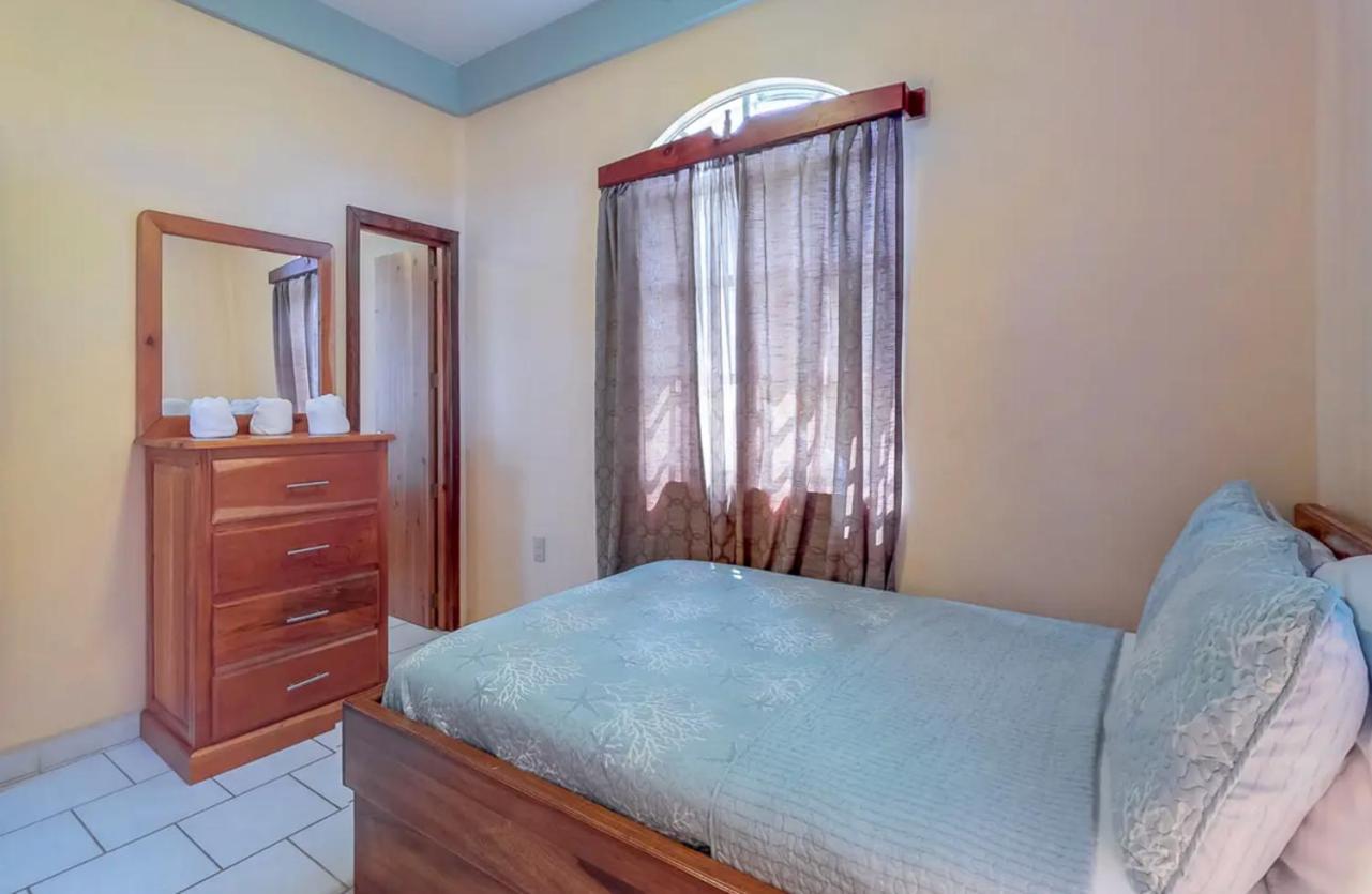 Sandy Feet Beach Resort Placencia Εξωτερικό φωτογραφία