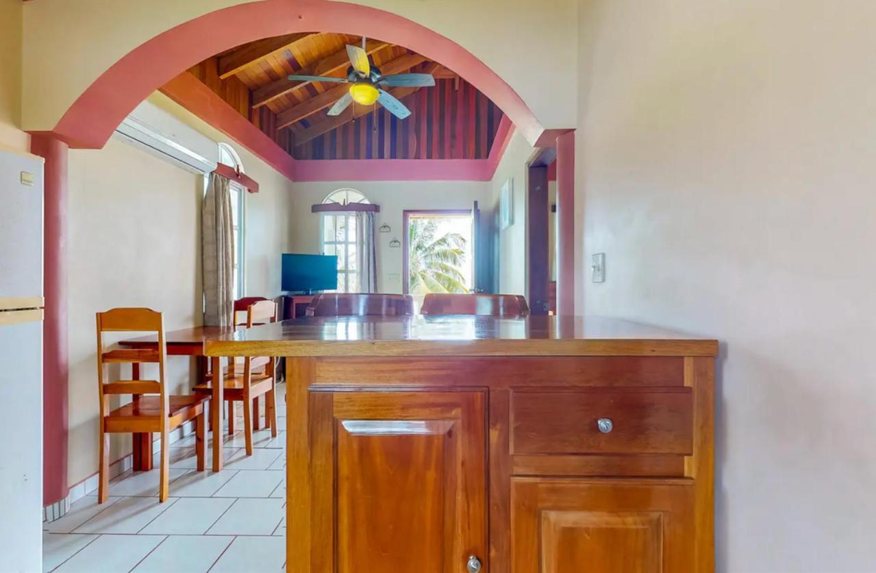 Sandy Feet Beach Resort Placencia Εξωτερικό φωτογραφία