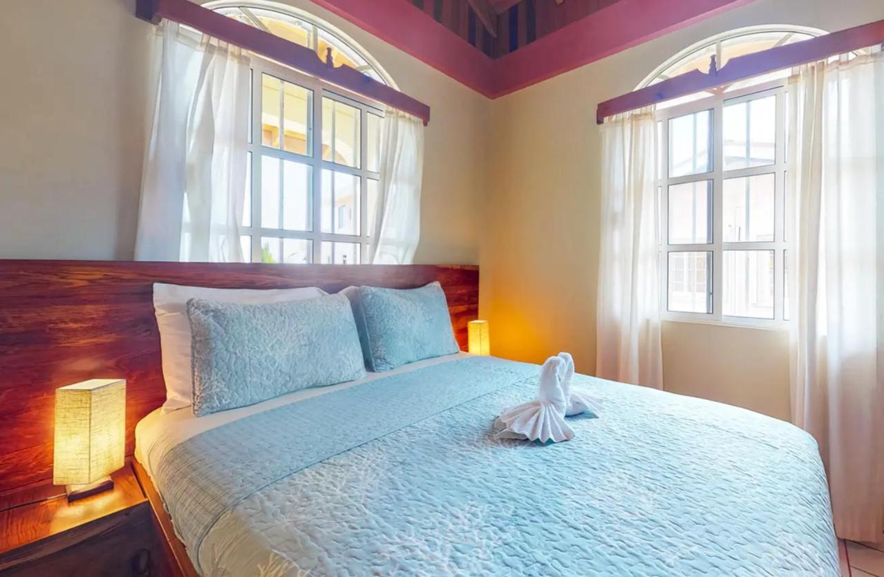 Sandy Feet Beach Resort Placencia Εξωτερικό φωτογραφία