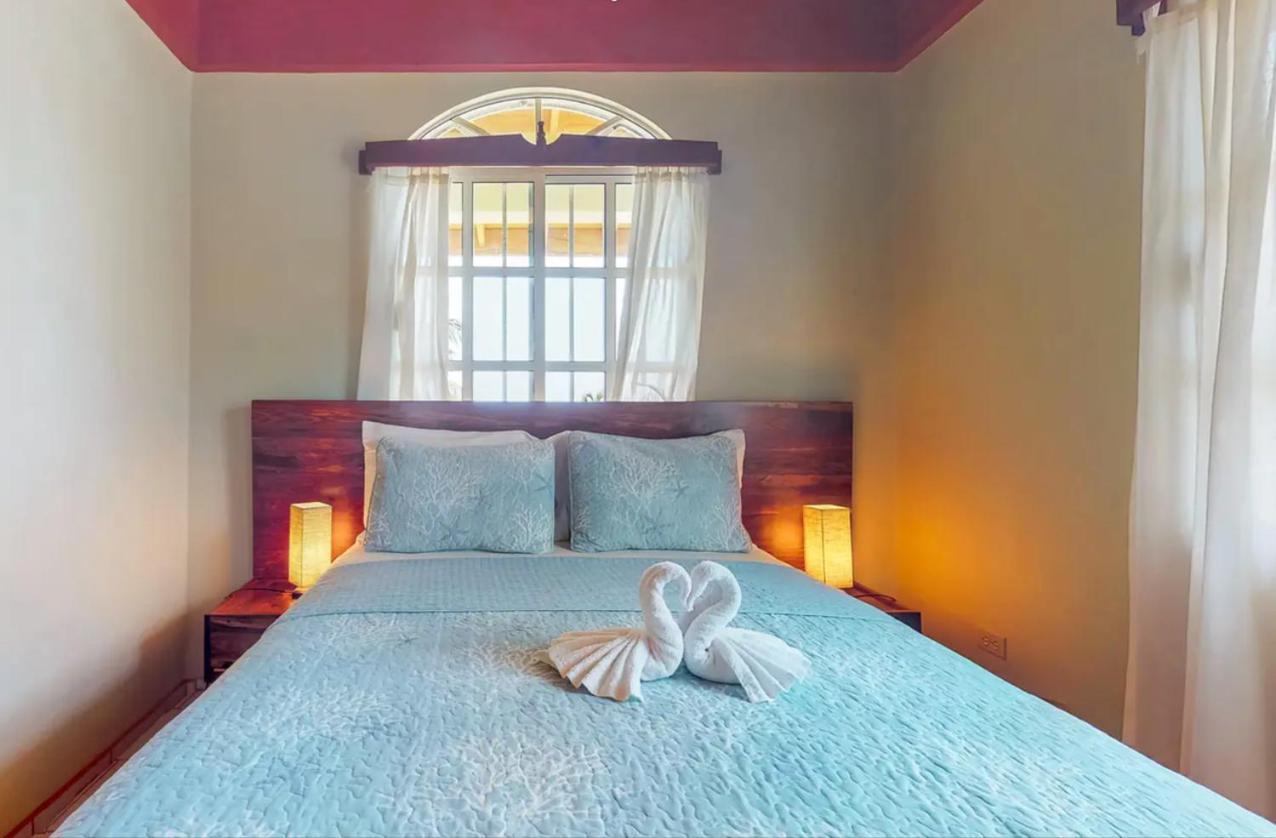 Sandy Feet Beach Resort Placencia Εξωτερικό φωτογραφία